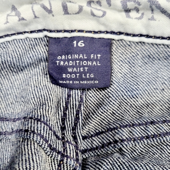 Lands' End Original Fit Traditional Waist Boot Leg Jeans - Picture 7 of 8